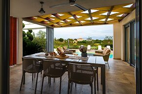 Villa Royal Green Two