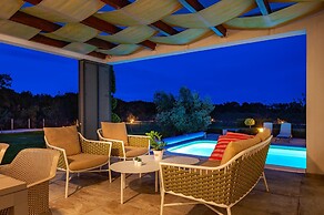 Villa Royal Green One