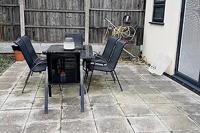 4 Bed House-garden-parking-15 min Elizabeth Line