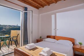 Golden Valentin Apartments