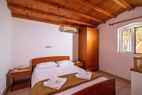 Golden Valentin Apartments