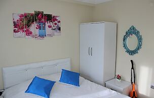 Mavi Restaurant & Apartments 1