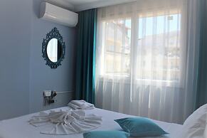 Mavi Restaurant & Apartments 1