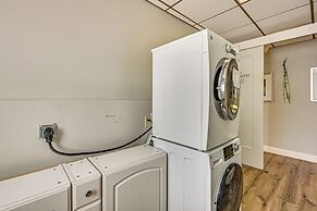 8 Mi to Tarpon Springs Sponge Docks: Home w/ Grill