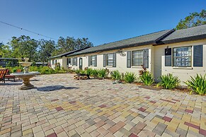 8 Mi to Tarpon Springs Sponge Docks: Home w/ Grill