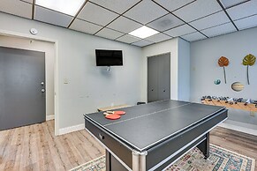 8 Mi to Tarpon Springs Sponge Docks: Home w/ Grill