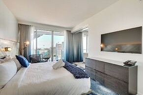 Resort-style Fort Lauderdale Condo: Balcony & View