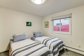 Anchorage Townhome: 2 Mi to Dwtn!