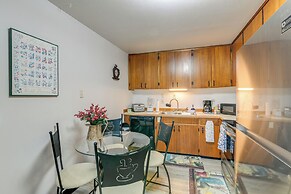 Anchorage Townhome: 2 Mi to Dwtn!