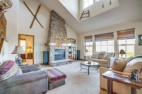 Mtn Views & Private Hot Tub: Granby Group Getaway!