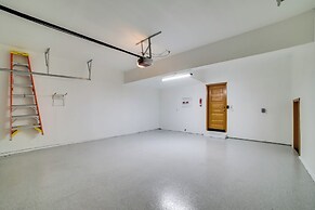 5 Mi to Skiing: Mammoth Lakes Home w/ Pool Table!