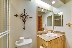 5 Mi to Skiing: Mammoth Lakes Home w/ Pool Table!