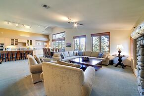 5 Mi to Skiing: Mammoth Lakes Home w/ Pool Table!