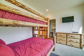 5 Mi to Skiing: Mammoth Lakes Home w/ Pool Table!