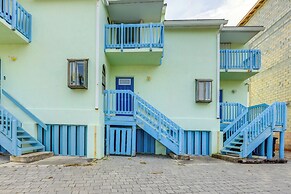 Oceanside: Beachfront Fort Pierce Retreat