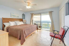 Oceanside: Beachfront Fort Pierce Retreat