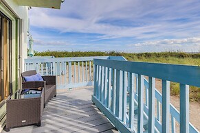 Oceanside: Beachfront Fort Pierce Retreat