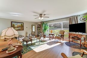 1 Mi to Historic District: Mtn-view Franklin Home