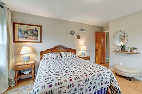 1 Mi to Historic District: Mtn-view Franklin Home