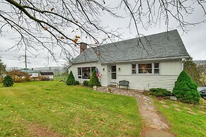 1 Mi to Historic District: Mtn-view Franklin Home