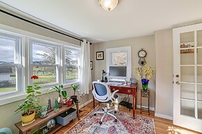 1 Mi to Historic District: Mtn-view Franklin Home