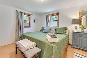 16 Mi to Sleeping Bear Dunes: Cedar Home w/ Deck