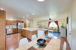 Palmyra House w/ Private Hot Tub & Fenced Yard!