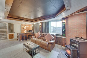 Palmyra House w/ Private Hot Tub & Fenced Yard!