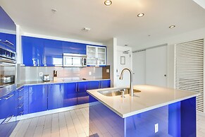 Modern Condo: Walk to Fort Lauderdale Beaches!