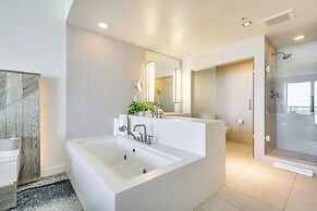 Sleek Fort Lauderdale Condo Near Beaches & Dining!