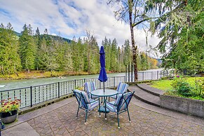 Darrington Home on River w/ Mountain Views