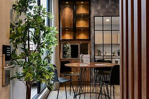 w Elegant Loft w Terrace in Santa Barbara