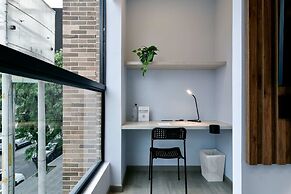 w Elegant Loft w Terrace in Santa Barbara