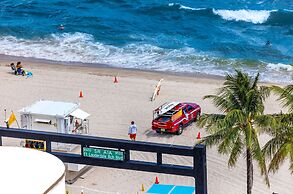 Beachfront Condo With Large Balcony