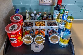 Beachfront Condo With Large Balcony