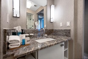 Beachfront Condo With Large Balcony