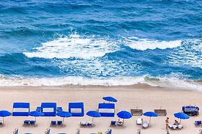 Beachfront Condo With Large Balcony