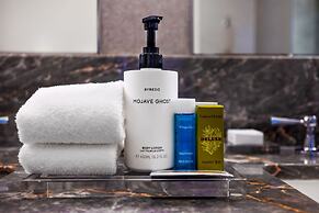 Beachfront Condo With Large Balcony