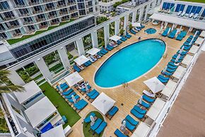 Beachfront Condo With Large Balcony