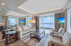 Beachfront Condo With Large Balcony