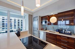 Beachfront Condo With Large Balcony