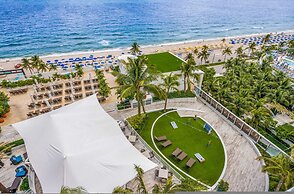 Beachfront Condo With Large Balcony