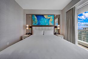 Beachfront Condo With Spacious Balcony