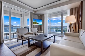 Beachfront Condo With Spacious Balcony