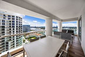 Beachfront Condo With Spacious Balcony
