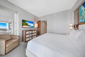 Beachfront Condo With Spacious Balcony