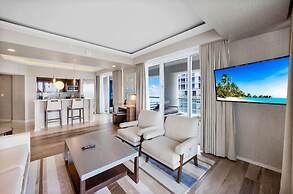 Beachfront Condo With Spacious Balcony