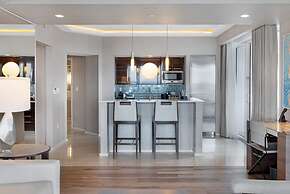 Beachfront Condo With Spacious Balcony