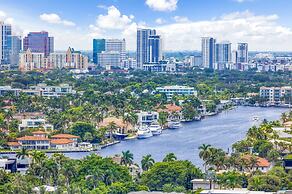 Beachfront Condo With Spacious Balcony