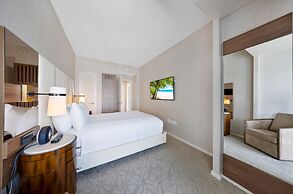 Beachfront Condo With Spacious Balcony